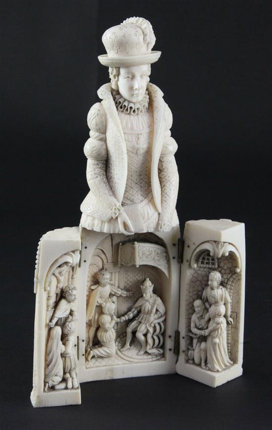 A Dieppe ivory triptych figure, late 19th century, 19cm